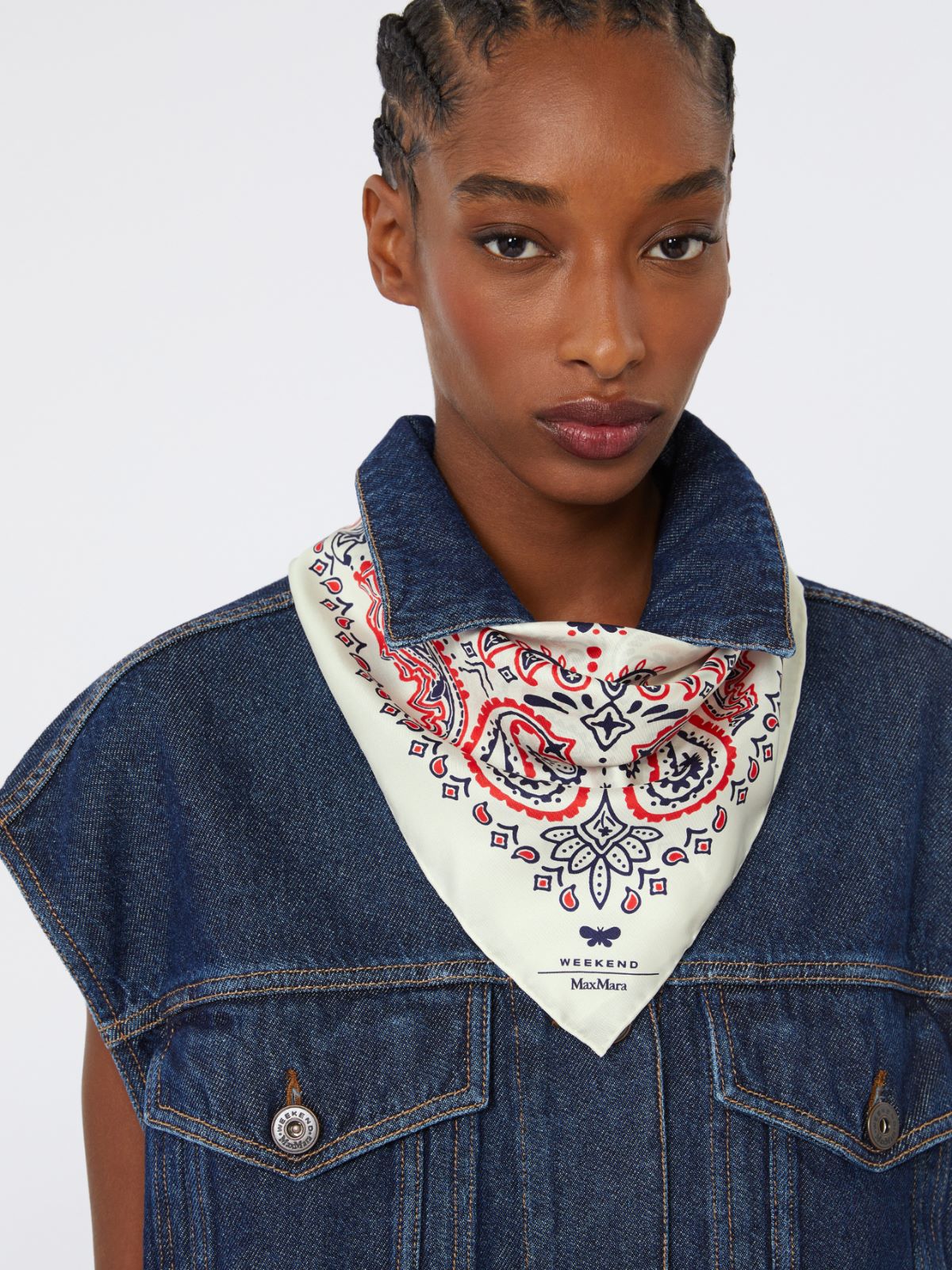 Max Mara Weekend SIAM Red & Blue Printed silk scarf – Think