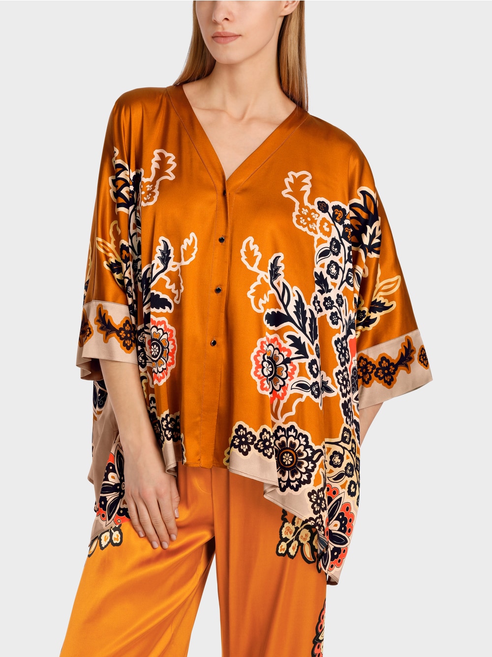 Marc Cain Ourika Gardens Oversized blouse with floral print