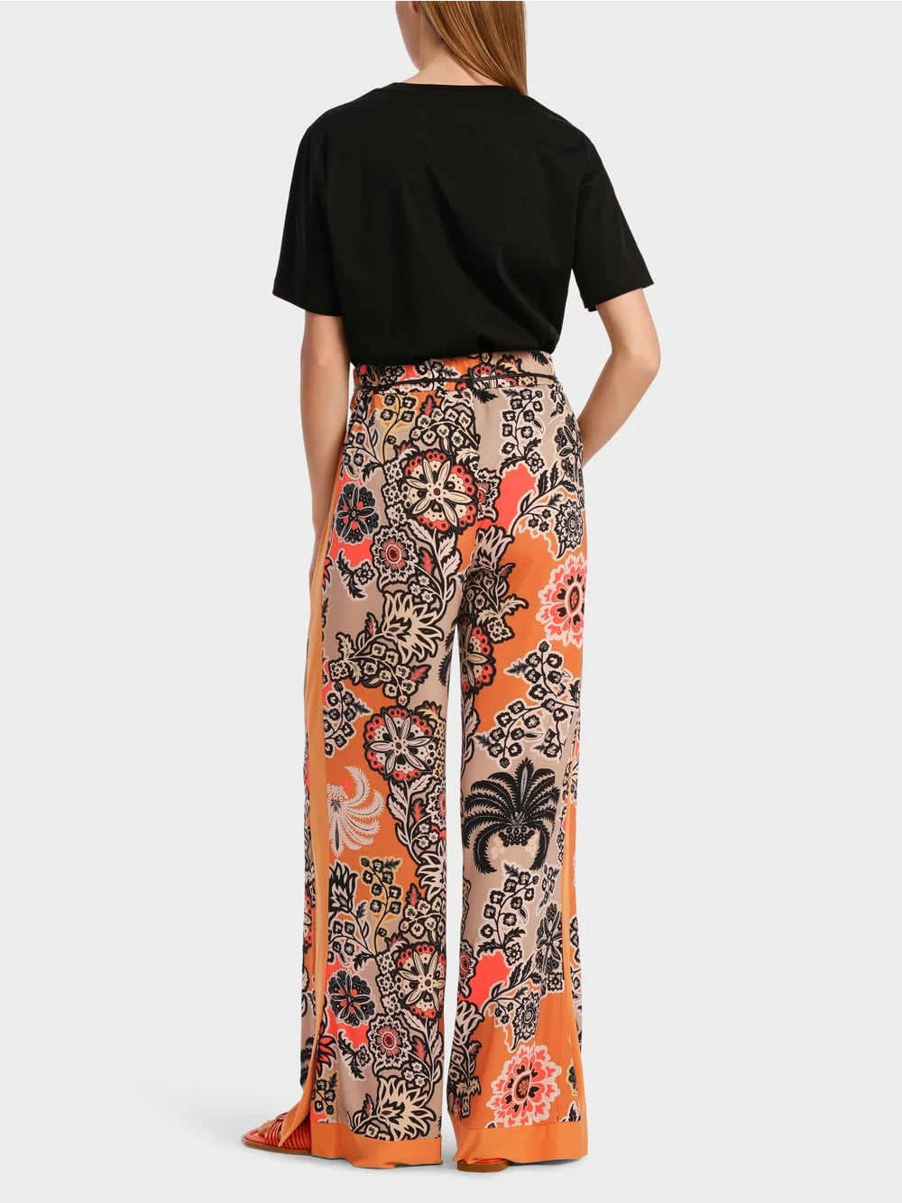 Marc Cain Model WEDI - Palazzo pants with braid