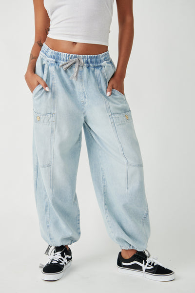 BRIGHT EYED LOW SLUNG PULL ON JEANS